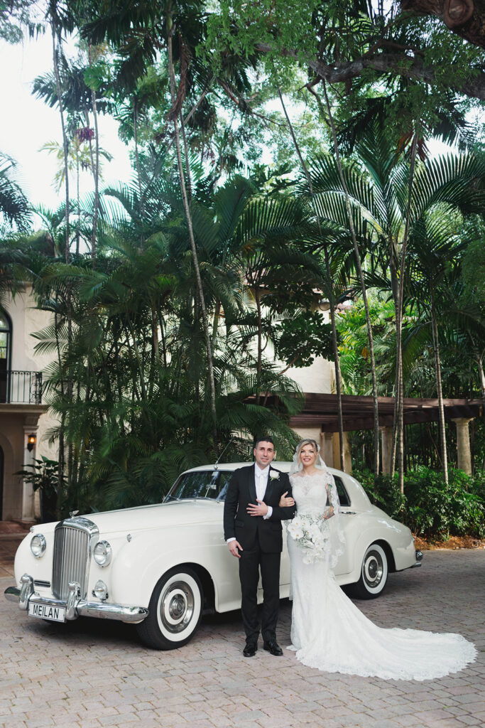 Weekday wedding at Villa Woodbine in Miami, Florida